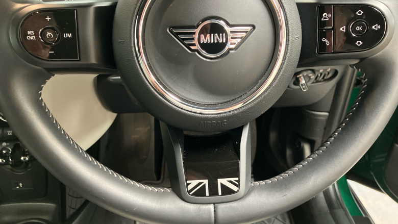 MINI Hatchback 1.5 Cooper Exclusive 3dr Auto Petrol Hatchback